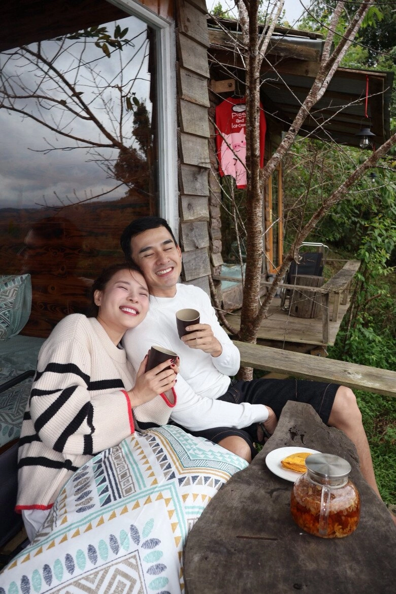 Sao việt 24h diễn viên huỳnh anh tuấn xuất viện sau quãng thời gian thập tử nhất sinh điều trị ở trung tâm phục hồi - 8