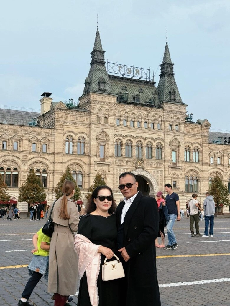 Sao việt 24h hhen niê gây tranh luận khi dạy con 1 tuần tuổi học ái nữ từ trong bụng đã biết phản ứng khi mẹ đọc sách - 12