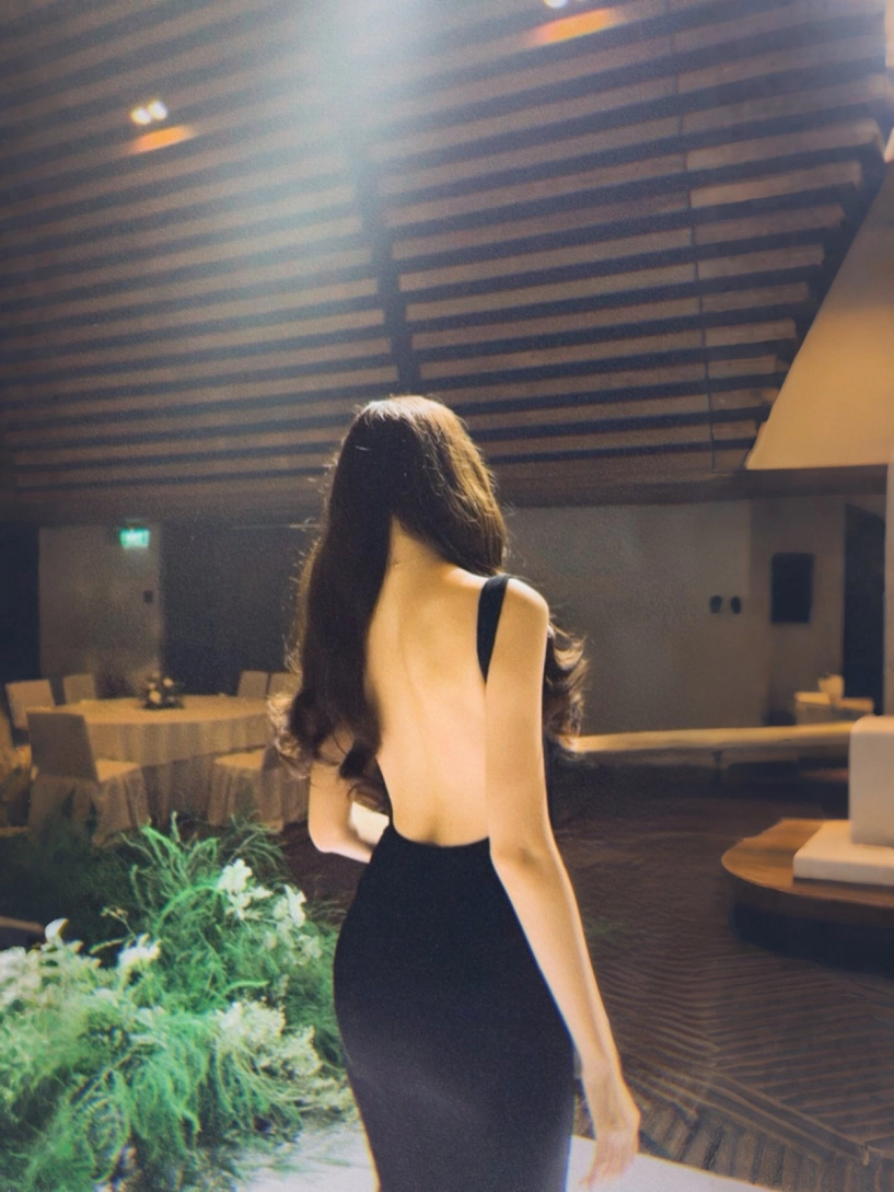 Tấm lưng ong của bảo ngọc chiếm trọn spotlight tiệc cưới quỳnh châu - 3