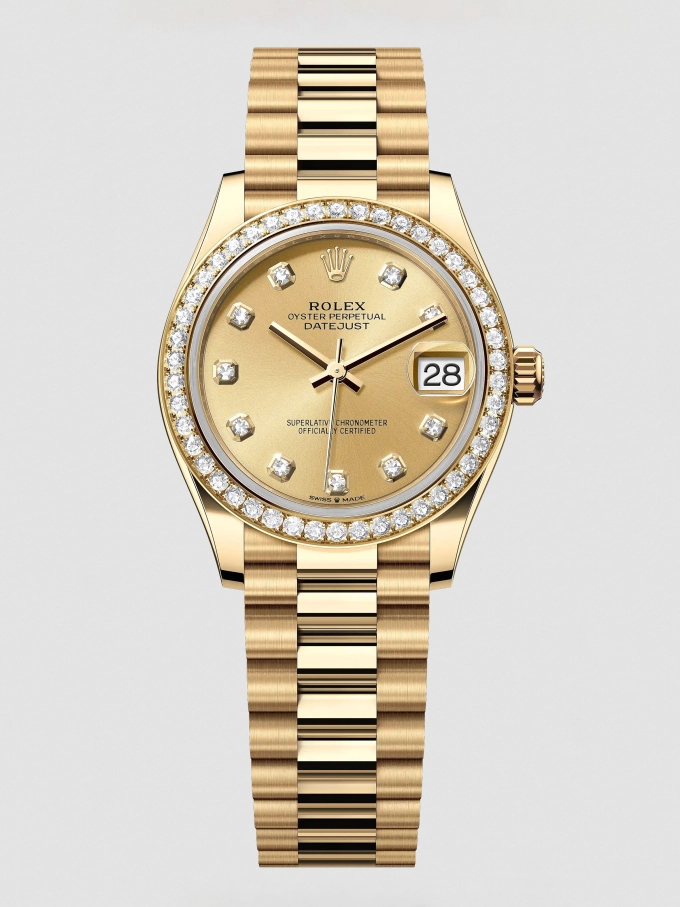 Tăng thanh hà đeo đồng hồ gần 14 tỷ đồng - 2