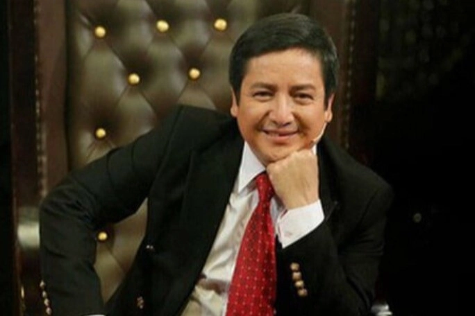 Thân phận của bác sĩ hoa súng có 3 đời vợ nhưng đều lỡ dở lúc mất con gái cả không kịp về đưa tang - 4