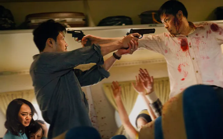 Thanh sơn - cảnh vệ trong tử chiến trên không so sánh tôi với tom cruise thật khập khiễng nhưng nghe cũng vui tai - 5