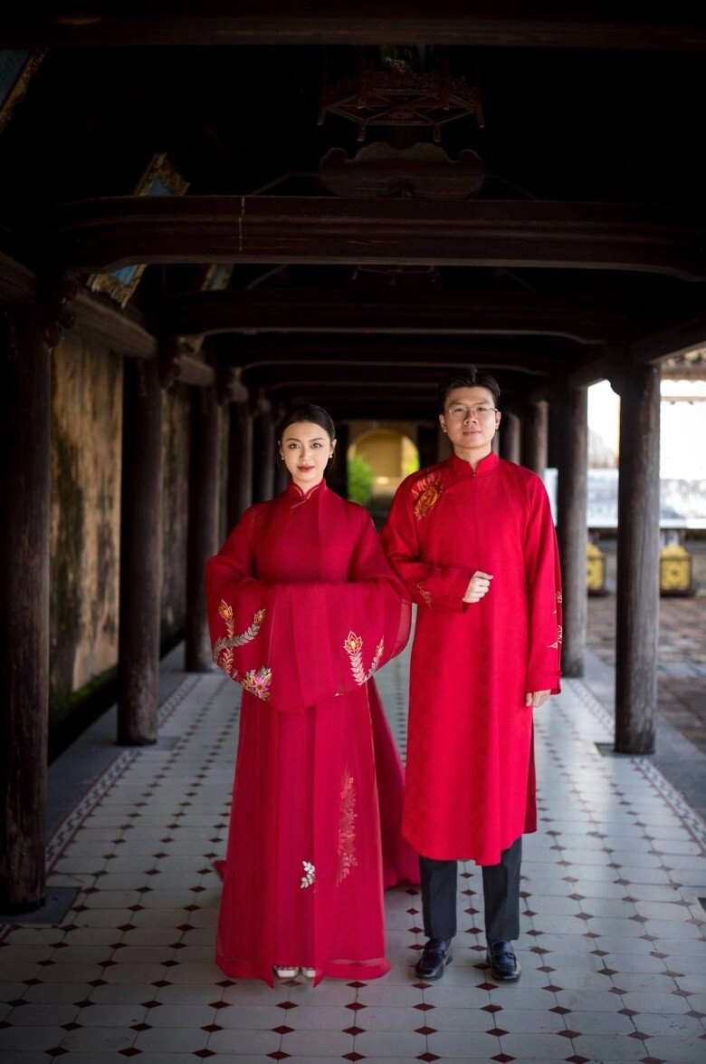 Thiên kim tiểu thư gia tộc siêu giàu ở việt nam lấy thiếu gia phan hoàng thần thái sang chảnh sở hữu hàng hiệu không đếm xuể - 1