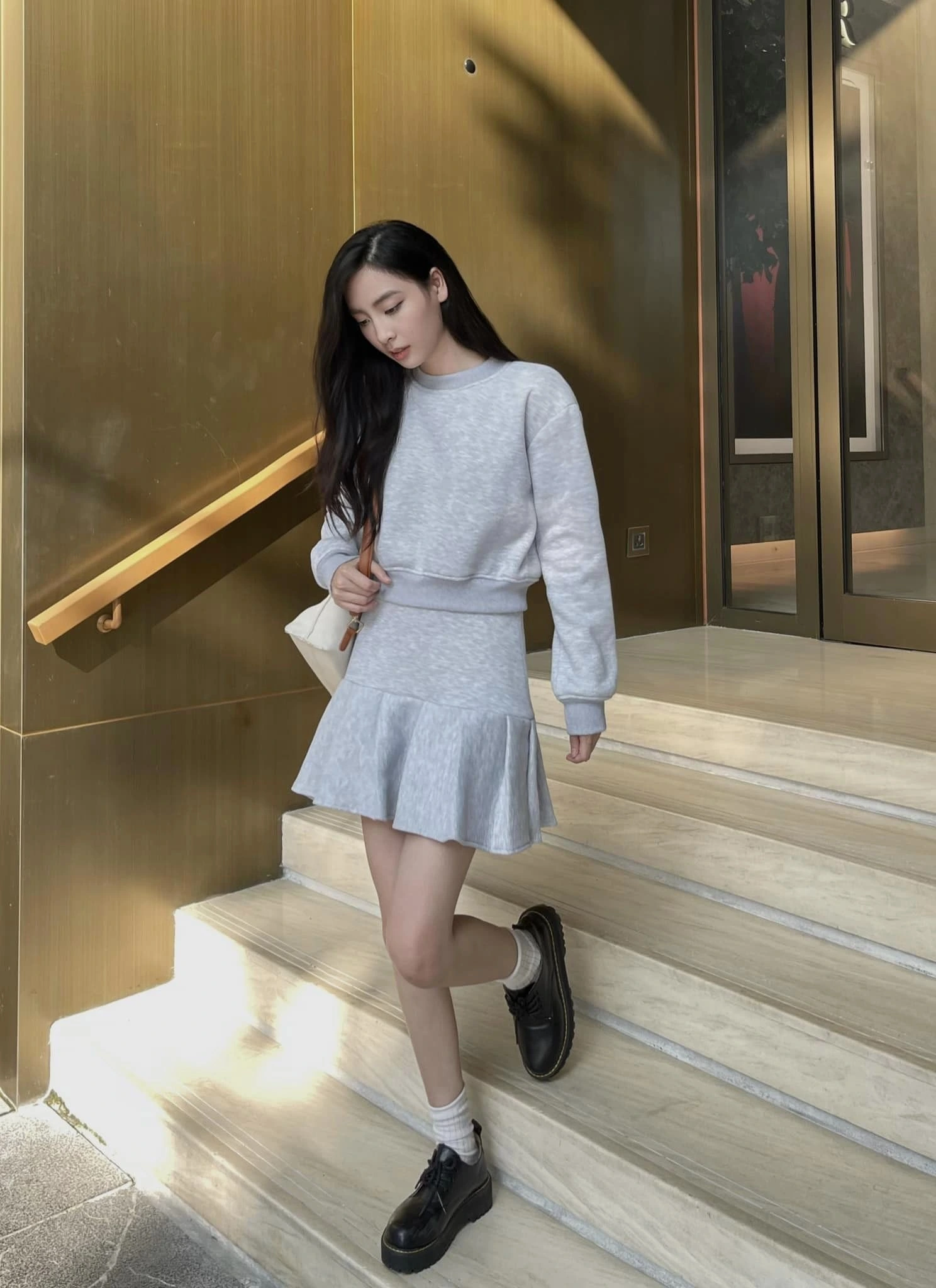 Từ ngày biết 4 công thức ăn mặc này tôi diện gì cũng vừa gầy vừa cao không còn tự ti - 11