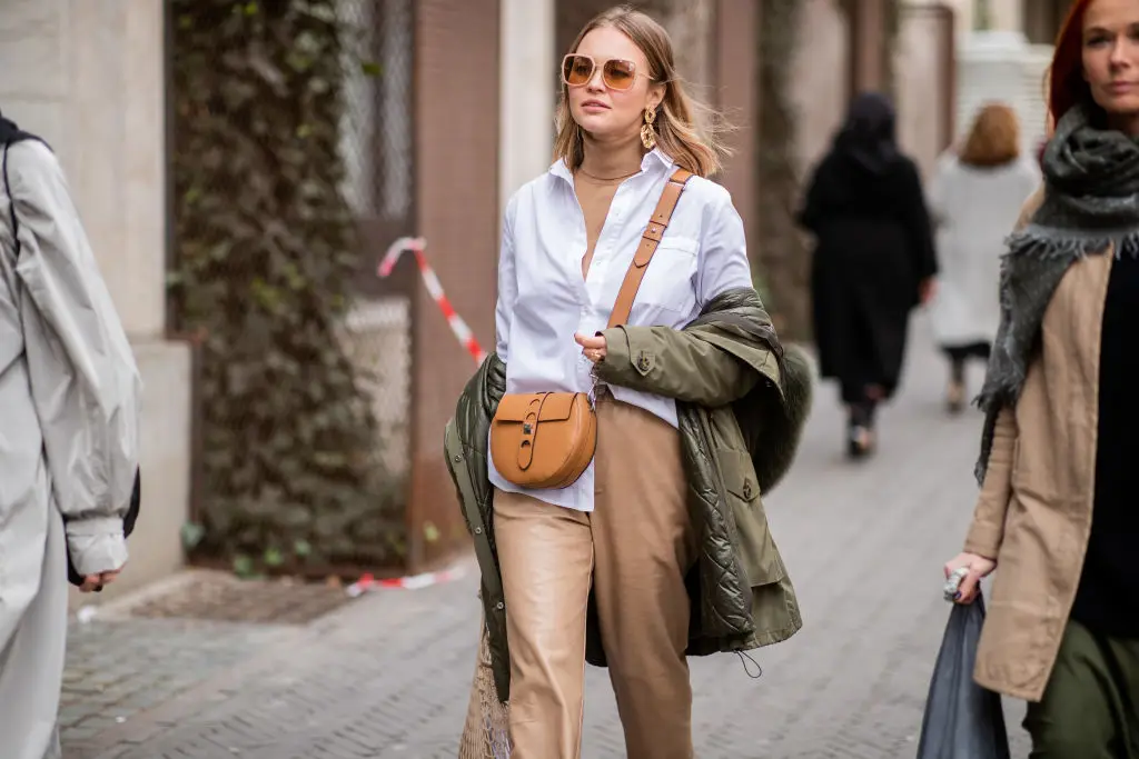 Tủ quần áo toàn đồ bình dân nhưng ai gặp cũng tưởng tôi con nhà giàu nhờ tuân theo 4 quy tắc mặc đồ trông sang - 6