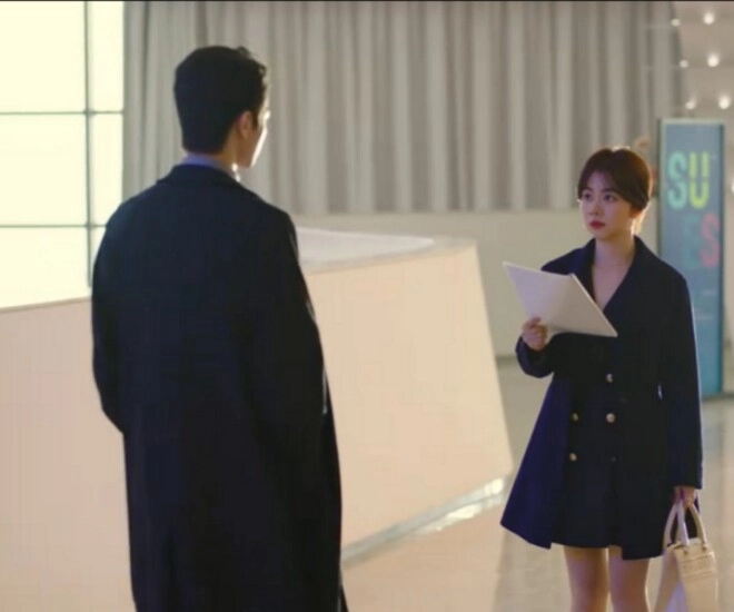 Vợ cũ cho 200 triệu khi tôi gặp khó khăn hôm sau thấy người bên cạnh cô ấy tôi khóc trả lại tiền - 1