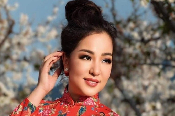 vợ hoài linh cưới giáo sư âm nhạc bỏ mỹ về việt nam xây biệt thự 240 tỷ trưng bày thứ độc nhất vô nhị - 4