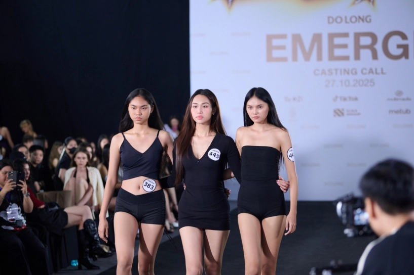 Võ hoàng yến minh triệu đọ chân dài trên ghế nóng - 9