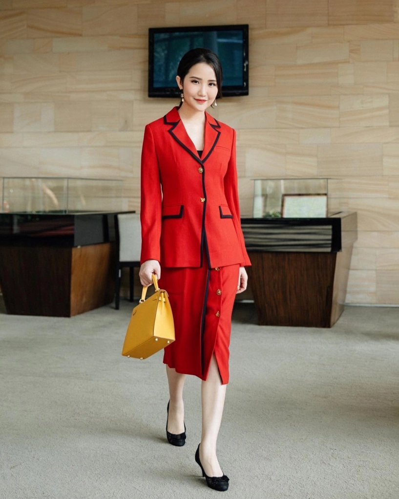 Vợ phan thành xách túi 600 triệu đồng đi du lịch - 3