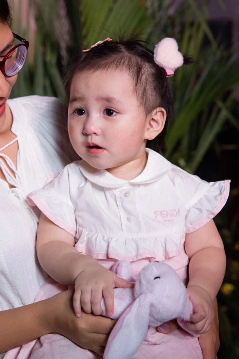 Vợ trẻ chi bảo tiết kiệm chi phí khi làm tiệc sinh nhật cho con gái đặt tên tiếng anh để ái nữ học trường quốc tế - 3