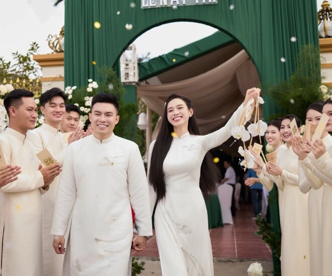 2 hoa hậu việt nam họ đỗ cùng làm dâu hào môn người giờ là phó chủ tịch người được cả nước chúc phúc - 1