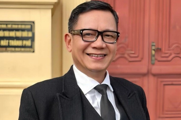 2 nsnd mang quân hàm đại tá có bằng tiến sĩ người làm giám đốc trẻ đẹp người là phó hiệu trưởng trường quân đội - 3