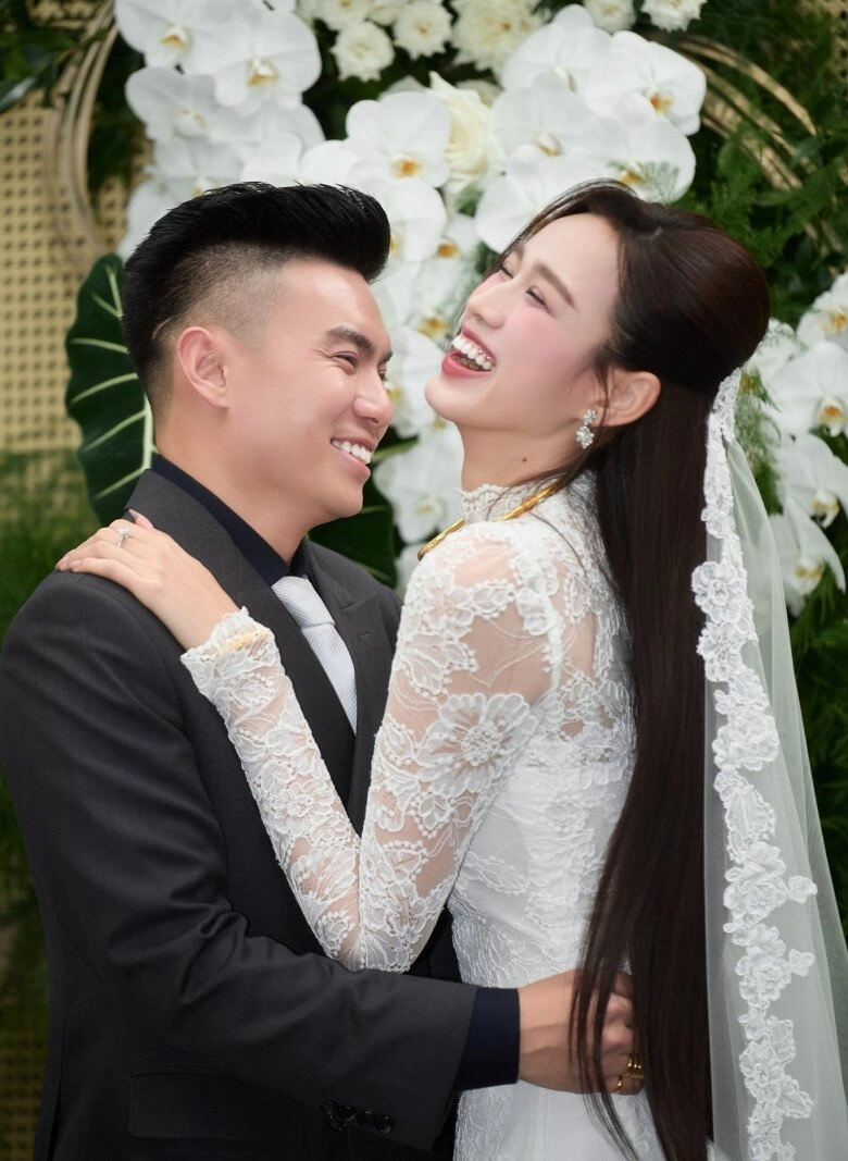 2 thiếu gia nghìn tỷ với ánh mắt ngôn tình chồng đỗ thị hà bị trêu sợ vợ chồng midu sơ hở là khóc - 3