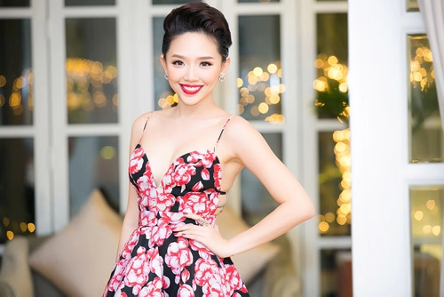 3 bí kíp đón năm mới rạng rỡ cùng tóc tiên angela phương trinh - 1