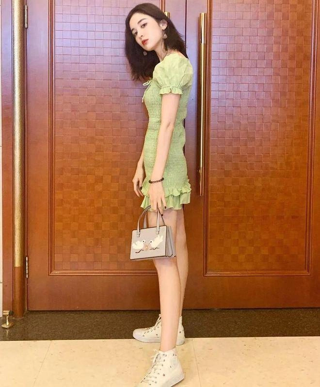 3 tuyệt chiêu mặc đồ giấu bụng cực đỉnh chị em diện vào lập tức như giảm đi 5kg dù diện đồ mỏng hay dày - 7