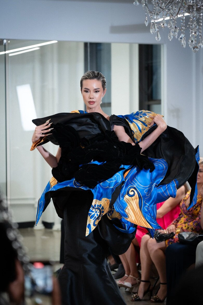 Á hậu hồng đăng hà kino trình diễn tạinew york couture fashion week - 2