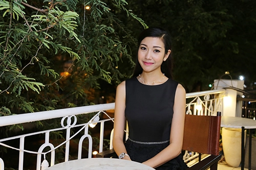 Á hậu thúy vân mặc an toàn là tôn trọng người đối diện - 3