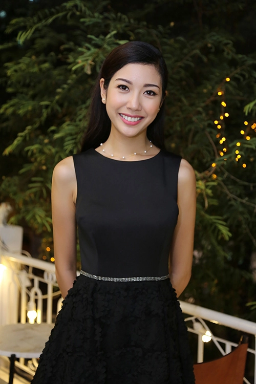 Á hậu thúy vân mặc an toàn là tôn trọng người đối diện - 4