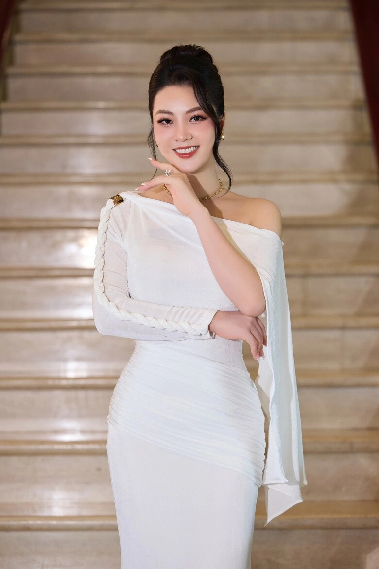 Á hậu thụy vân sinh con thứ 2 với đại gia kín tiếng quý tử đầu lòng 13 tuổi lên chức anh trai - 3