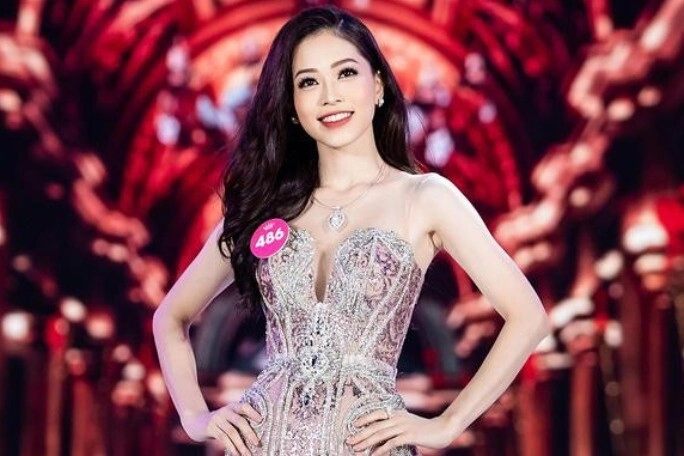 Á hậu việt nam là hoa khôi đh ngoại thương suýt hủy cưới chồng doanh nhân vì phải ngồi xe lăn u30 sống kín tiếng khiến nhiều người tò mò - 1