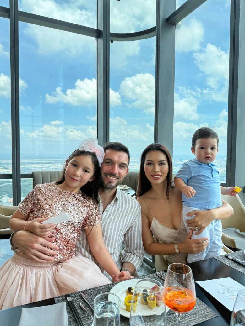 Ái nữ hà anh ngày bé cực yêu nay trổ nét như hoa hậu nhí gương mặt chuẩn tây giống bố nhiều hơn mẹ - 13