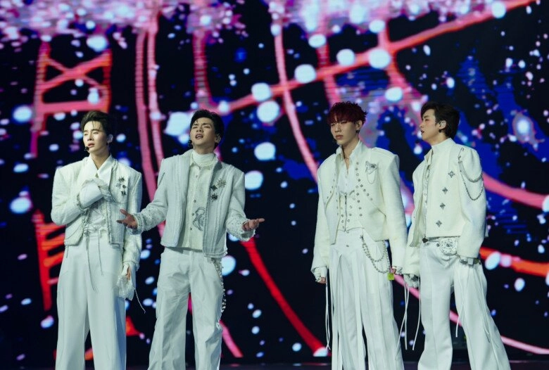 anh trai say hi tập 4 đội b ray và negav giành chiến thắng em xinh pháo công khai người yêu trên sân khấu - 7