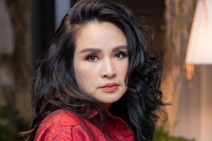 bà ngoại nàng mơ là nsnd làm nữ chủ tịch rời phố thị về sống ở nhà vườn hơn 1000m2 u80 thấy có lỗi với chồng con - 4