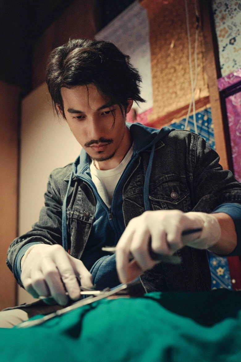 Bác sĩ tha hương phim về lao động nhập cư khiến liên bỉnh phát thức trắng để học thoại 3 thứ tiếng nay làm nên lịch sử - 7