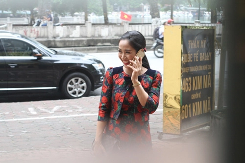 Bắt gặp ốc thanh vân trốn chồng con ra hà nội làm đẹp - 10