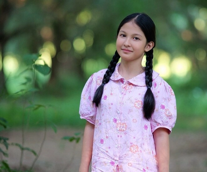 Bé gái ra đi đột ngột trong cách em 1 milimet từng đóng chung với hồng diễm ngoài đời mặt xinh như búp bê - 6