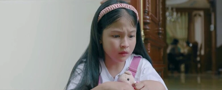 Bé gái ra đi đột ngột trong cách em 1 milimet từng đóng chung với hồng diễm ngoài đời mặt xinh như búp bê - 7