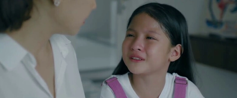 Bé gái ra đi đột ngột trong cách em 1 milimet từng đóng chung với hồng diễm ngoài đời mặt xinh như búp bê - 9