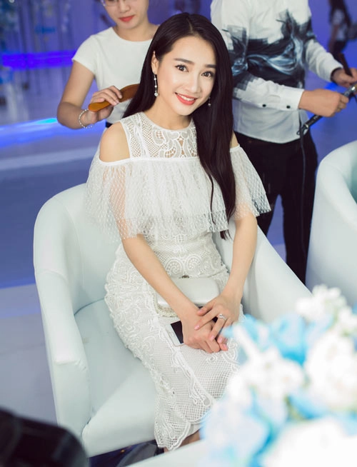 Bị ghét đến mấy trong tuổi thanh xuân thì ngoài đời nhã phương vẫn đẹp phát hờn - 1