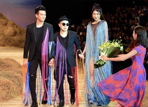 Biết quy định thúy vân đã hỏi tới 2 lần khi người của btc nhờ tặng hoa - 3