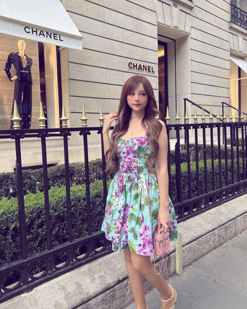 Bộ sưu tập đầm hoa lá cành giá hàng trăm triệu đồng của huyền baby - 5