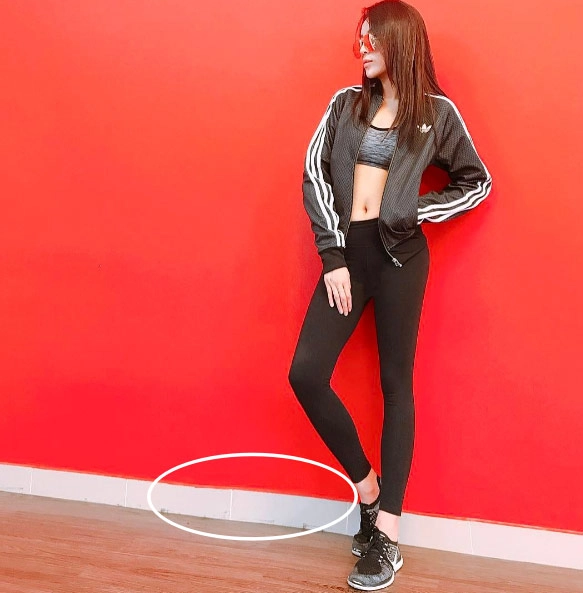 bóc mẽ 101 thứ dị dạng trong những bức hình nóng bỏng của sao việt - 1