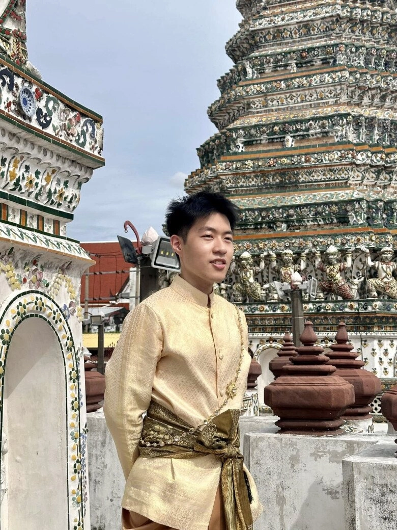 Btv vtv sinh năm 2000 đội bão đưa tin song ngữ là thạc sĩ tốt nghiệp trường danh giá nhận học bổng của đức - 9