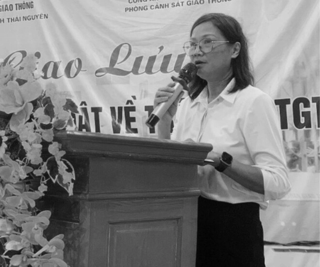 Ca sĩ nổi tiếng với bài ông bà anh sốc khi hay tin cô giáo bị lũ cuốn ở thái nguyên mong chỉ là tin giả - 1