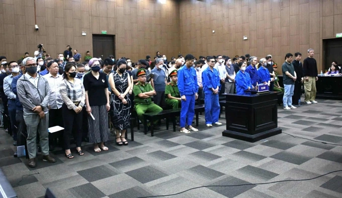 Ca sĩ vũ hà bị xét xử vì tội đánh bạc - 5