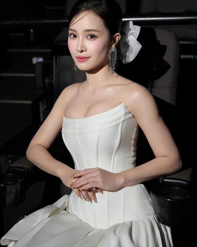 Cặp đôi mèo - chuột trong tử chiến trên không người là bố đơn thân sở hữu 3 căn nhà người cưới chồng kém 7 tuổi - 6