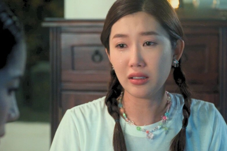 Chân dung mối tình thầm lặng của đỗ nhật hoàng sau khi cởi áo lính trong mưa đỏ lên đồ làm tổng tài - 2