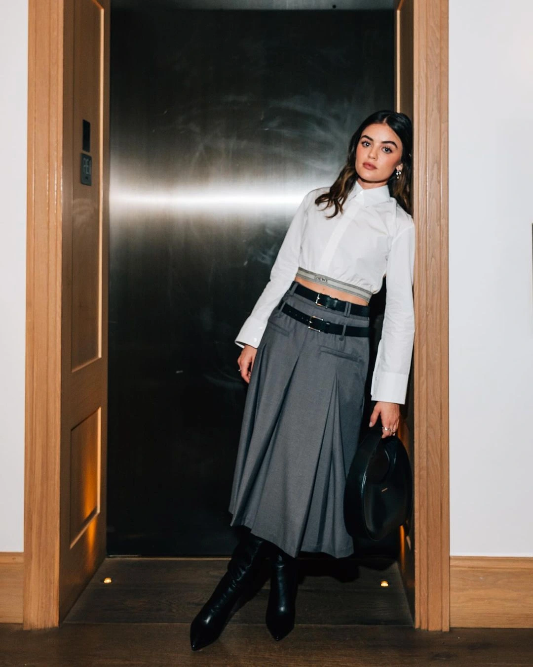 Chân váy xếp ly trở lại chị em nhất định phải biết 4 cách mặc đỉnh chóp để trông đẹp thanh lịch như song hye kyo - 5