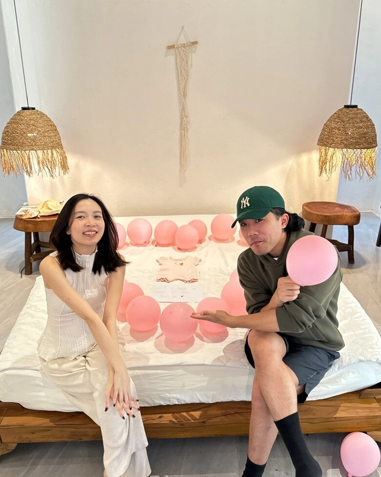 Cháu ngoại nsưt xuân hinh vài tháng tuổi đã tóc nhiều đầy đầu vẻ ngoài đáng yêu nhưng chẳng giống mẹ tẹo nào - 9