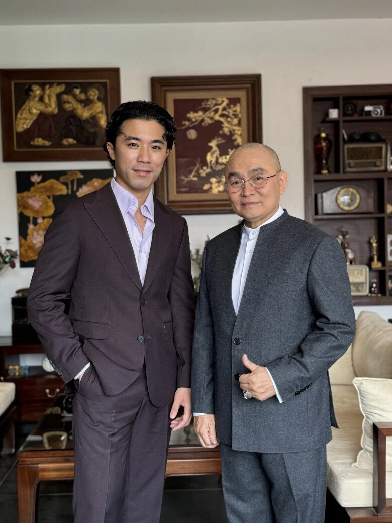 Cháu ngoại nsưt xuân hinh vài tháng tuổi đã tóc nhiều đầy đầu vẻ ngoài đáng yêu nhưng chẳng giống mẹ tẹo nào - 11