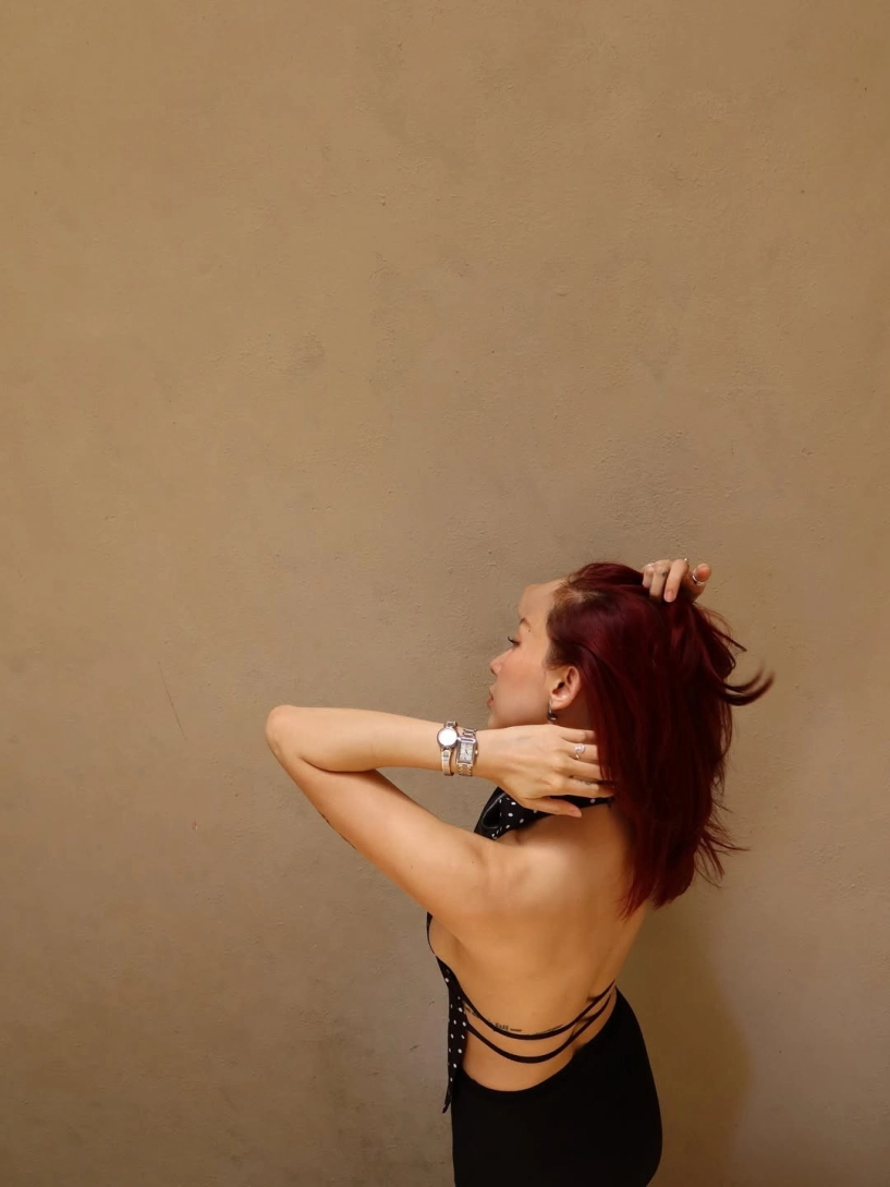 chị đẹp tóc tiên khoe lưng trần cực cháy trong bộ ảnh mới - 2