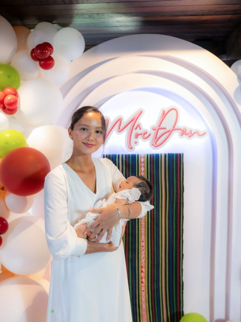 Chi nửa tỷtháng để ở cữ hhen niê nay biến dạng ngoại hình vì bệnh lạ sau sinh chỉ 110 người gặp phải - 10