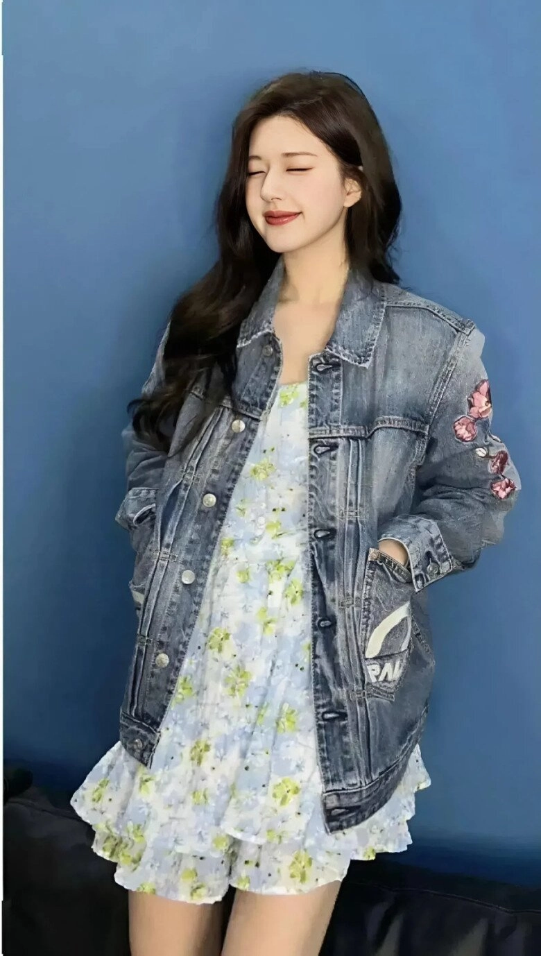 Chọn áo khoác đầu thu 4 kiểu dáng giúp phụ nữ 30 mặc đẹp và hack tuổi cực đỉnh - 10