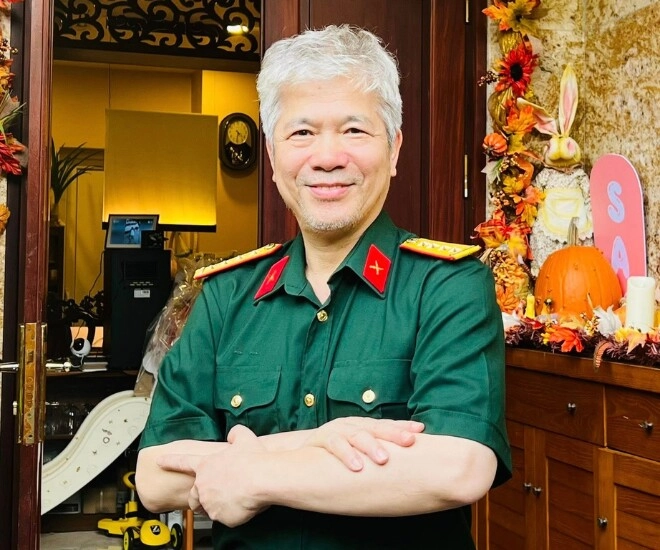 Chồng bác sĩ của nsnd thanh lam diện quân phục khoe hàm thượng úy hiếm hoi nhắc đến bố vợ là nhạc sĩ thuận yến - 1