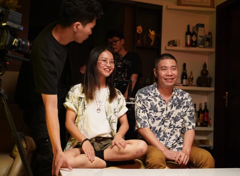 Chuyện bố con giận nhau nhà sao việt nsnd công lý không nhìn mặt ái nữ chồng cũ hồng đào buồn vì con - 3