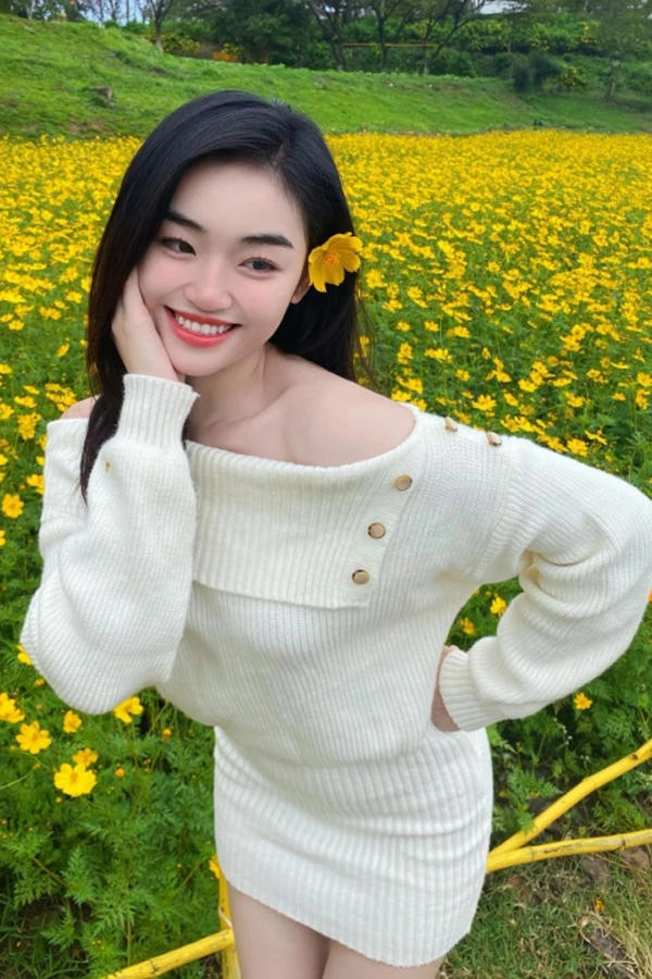 Cô gái 2k4 vừa đăng quang miss grand việt nam có gu thời trang sexy cá tính ra sao - 7